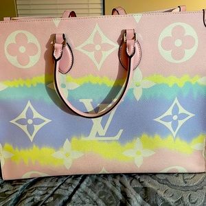LV OnTheGo Tote Limited Edition Escale Monogram
